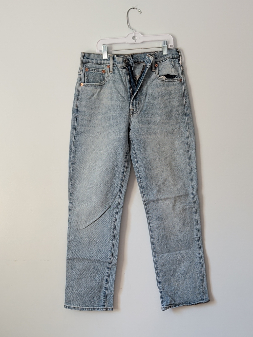 GAP Light Blue Denim Jeans - Classic Wash